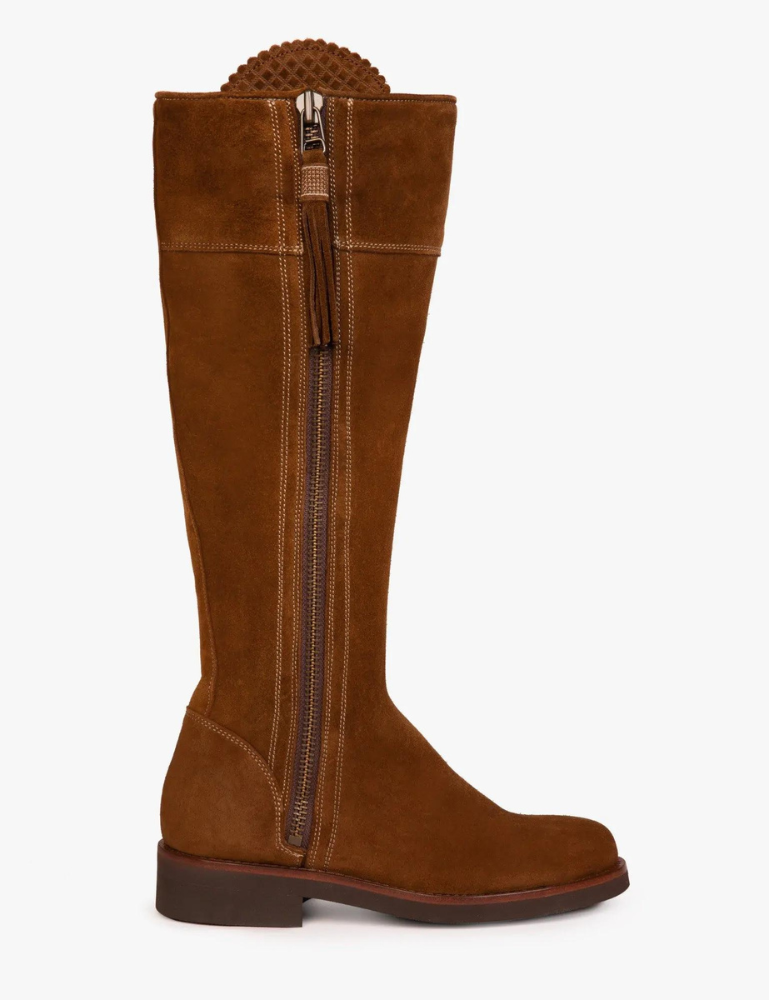 Long suede boots with tassels online