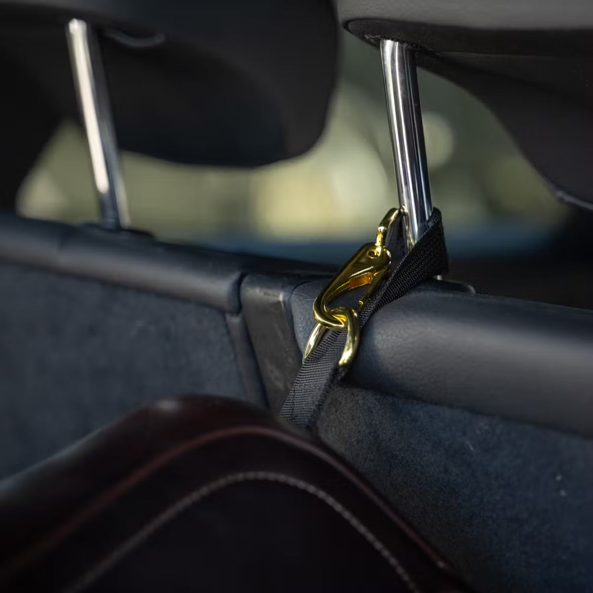 Saddle T Hanger - Black