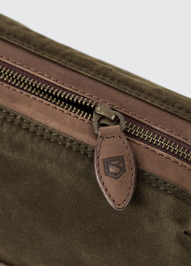 Newgrange Washbag - Olive