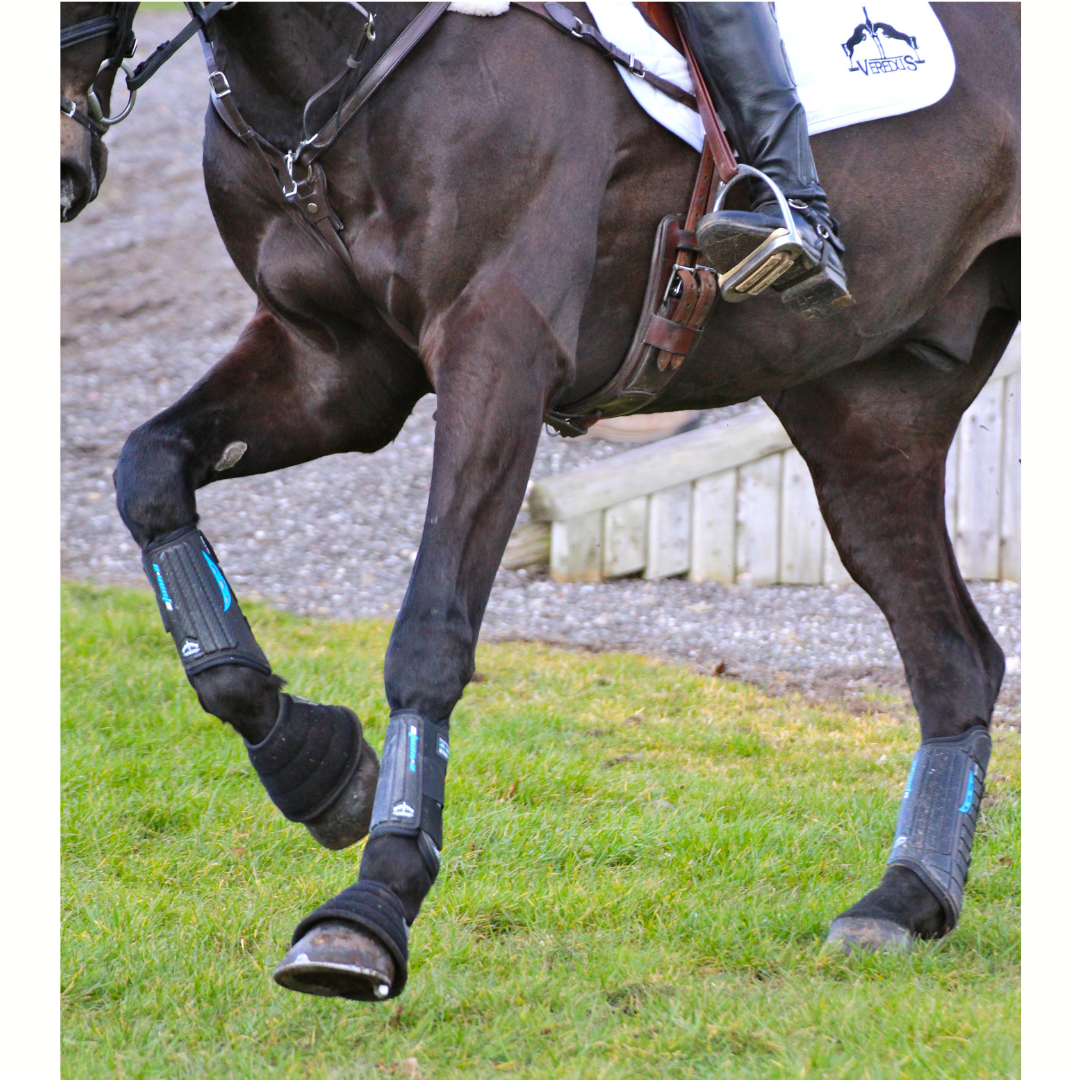 E-Vento Front Boots - Black
